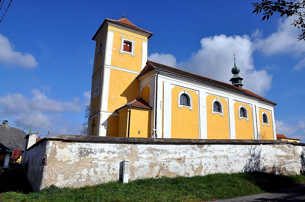 
<span>kostel svatého Martina (Rovečné)</span>
