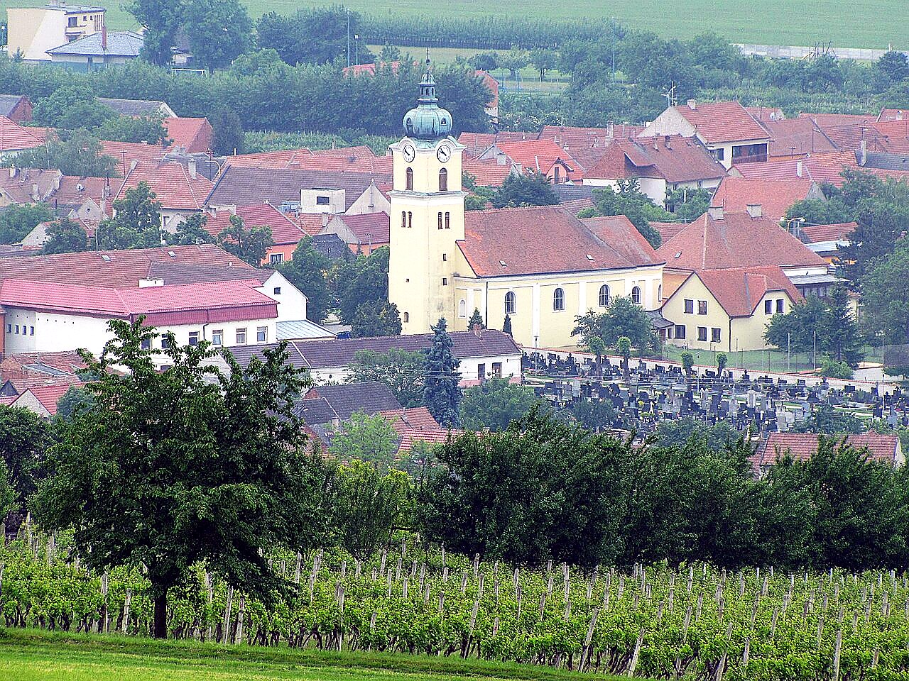 
<span>kostel svatého Ondřeje (Blatnice pod Svatým Antonínkem)</span>
