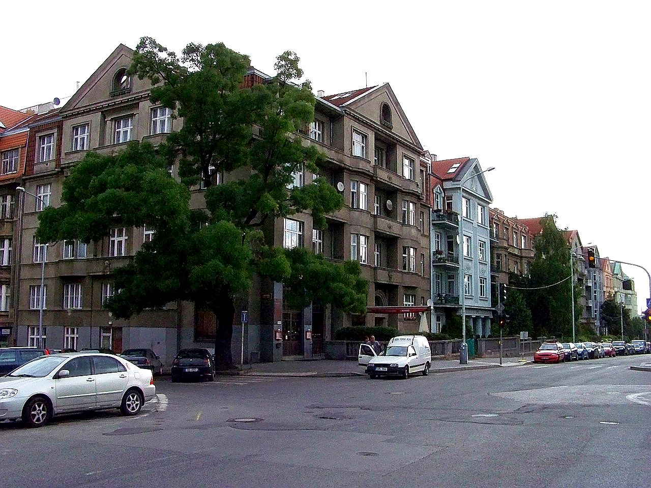 
<span>K Brusce</span>
