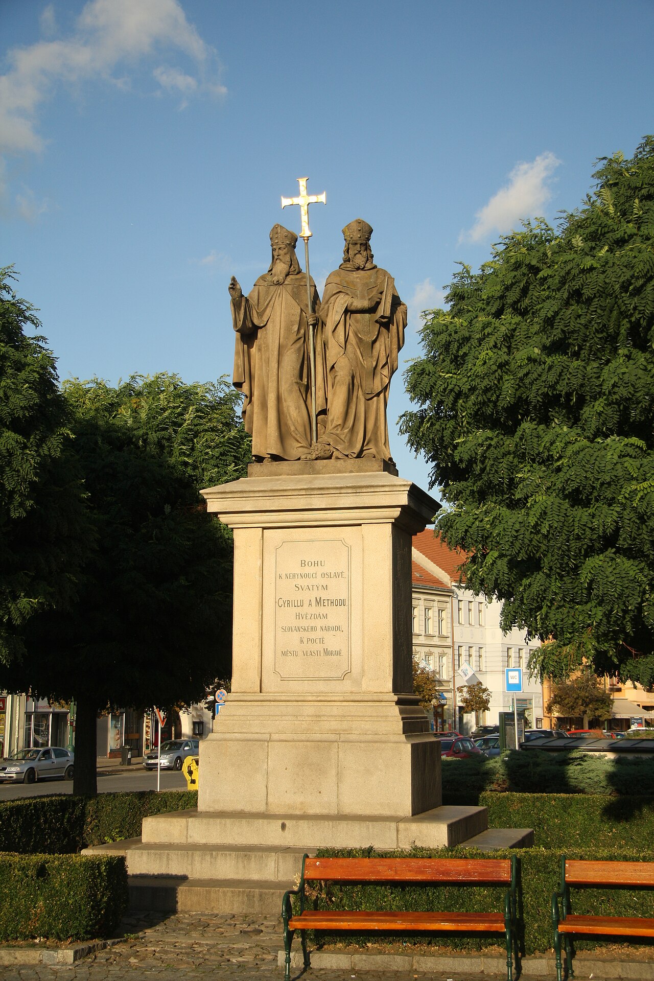 Dnešný pohľad – Sousoší svatého Cyrila a Metoděje