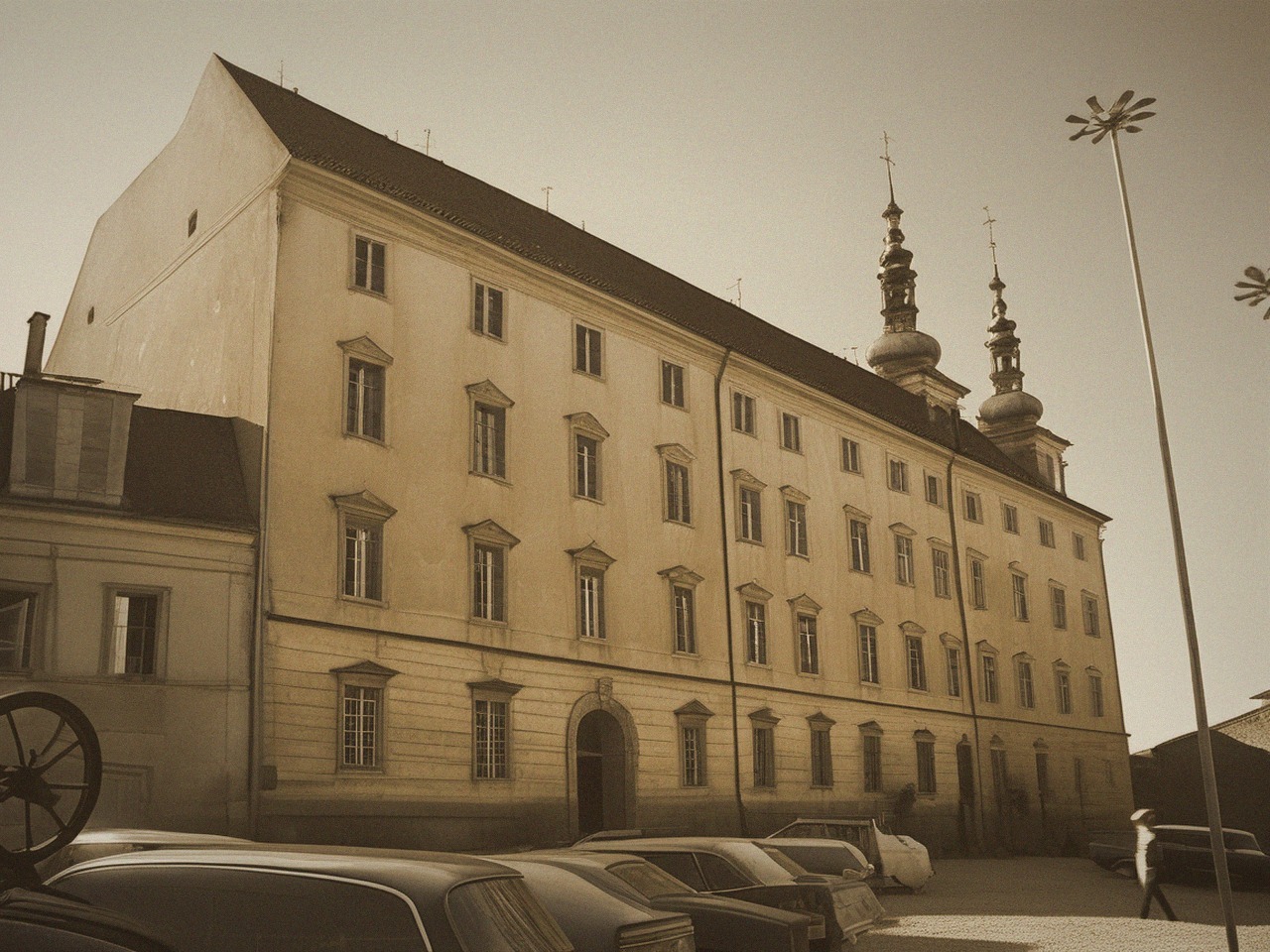 Historical appearance – budova jezuitské koleje v Olomouci