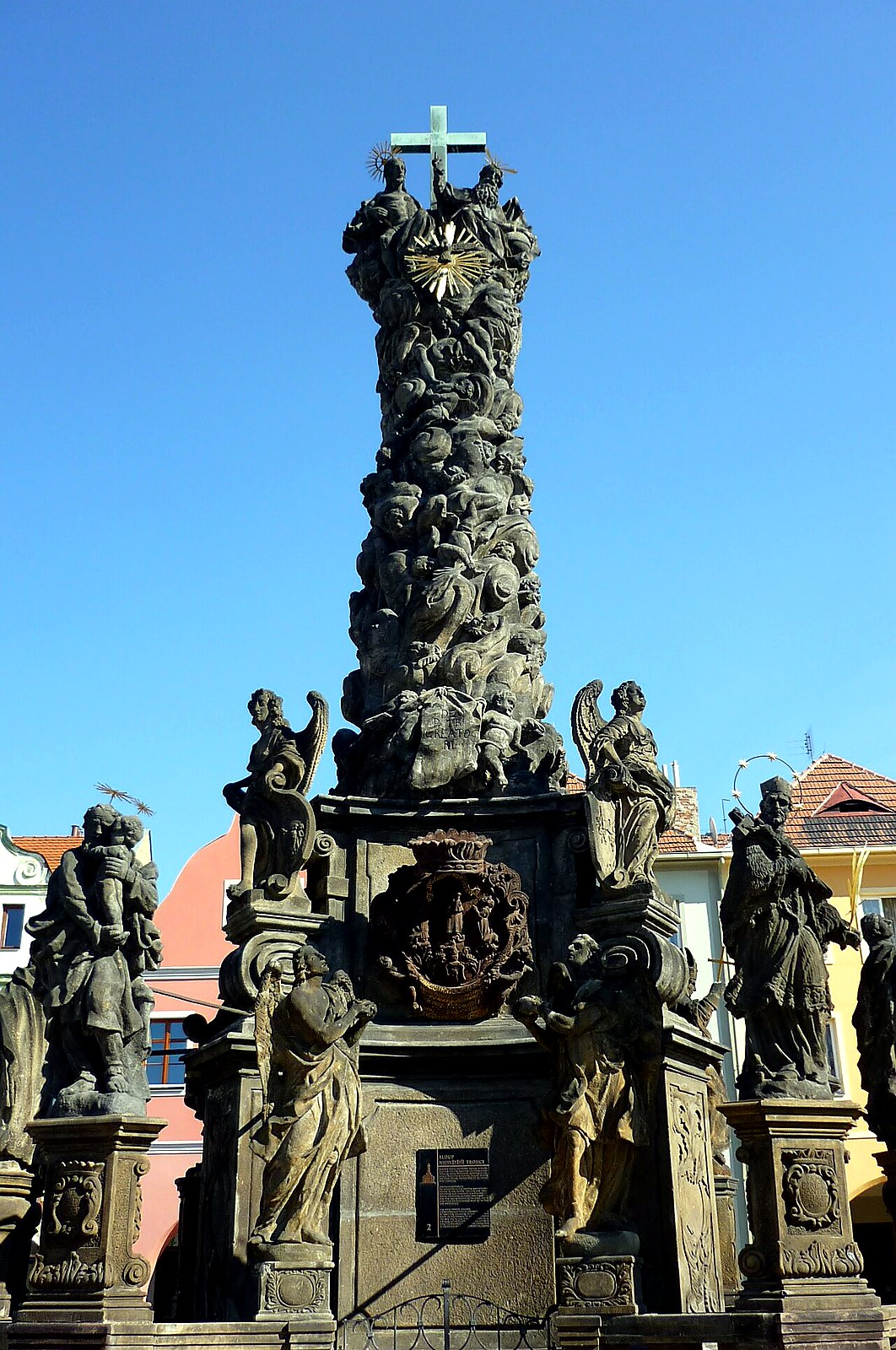 Sloup se sousoším Nejsvětější Trojice (Žatec)