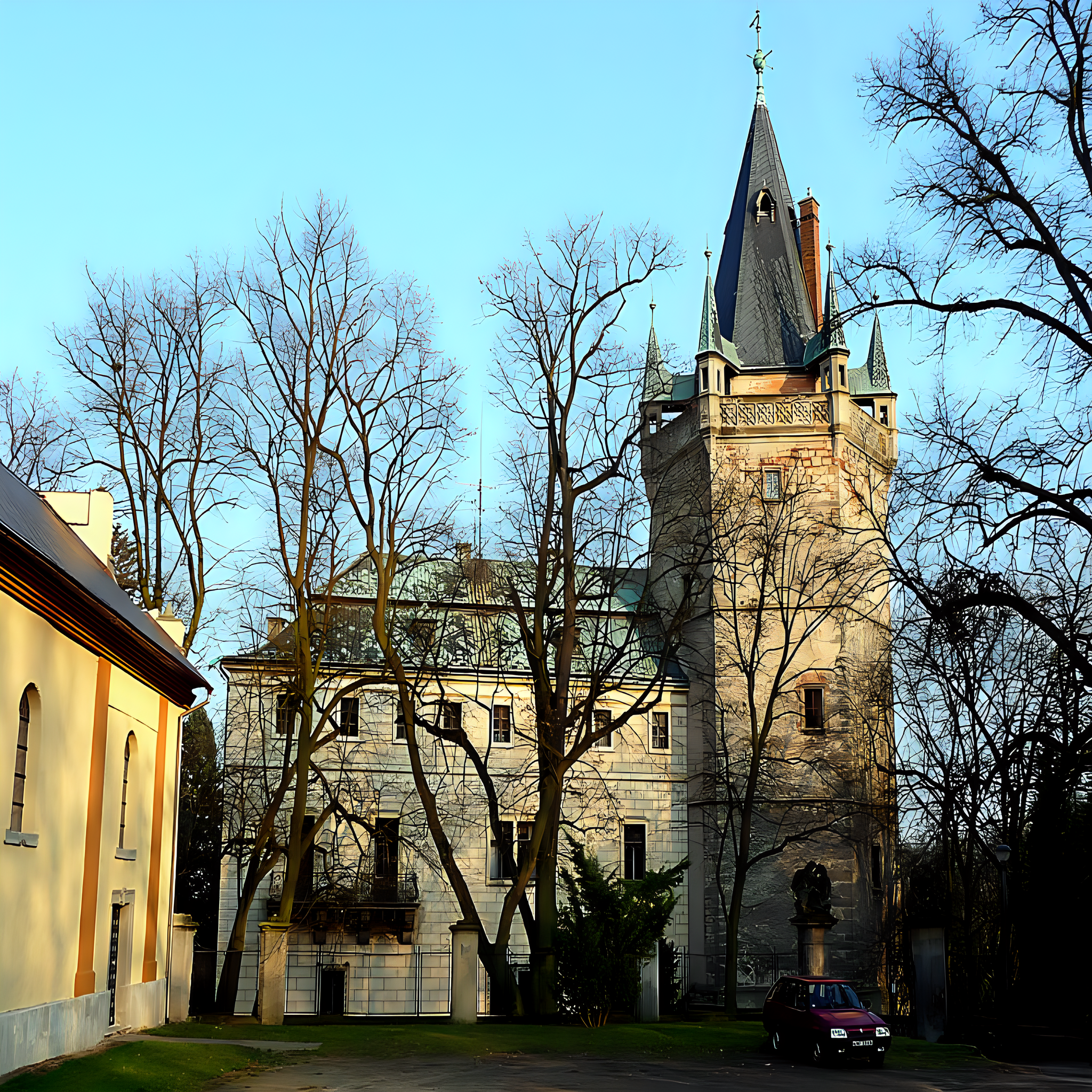 
<span>Stránov</span>
