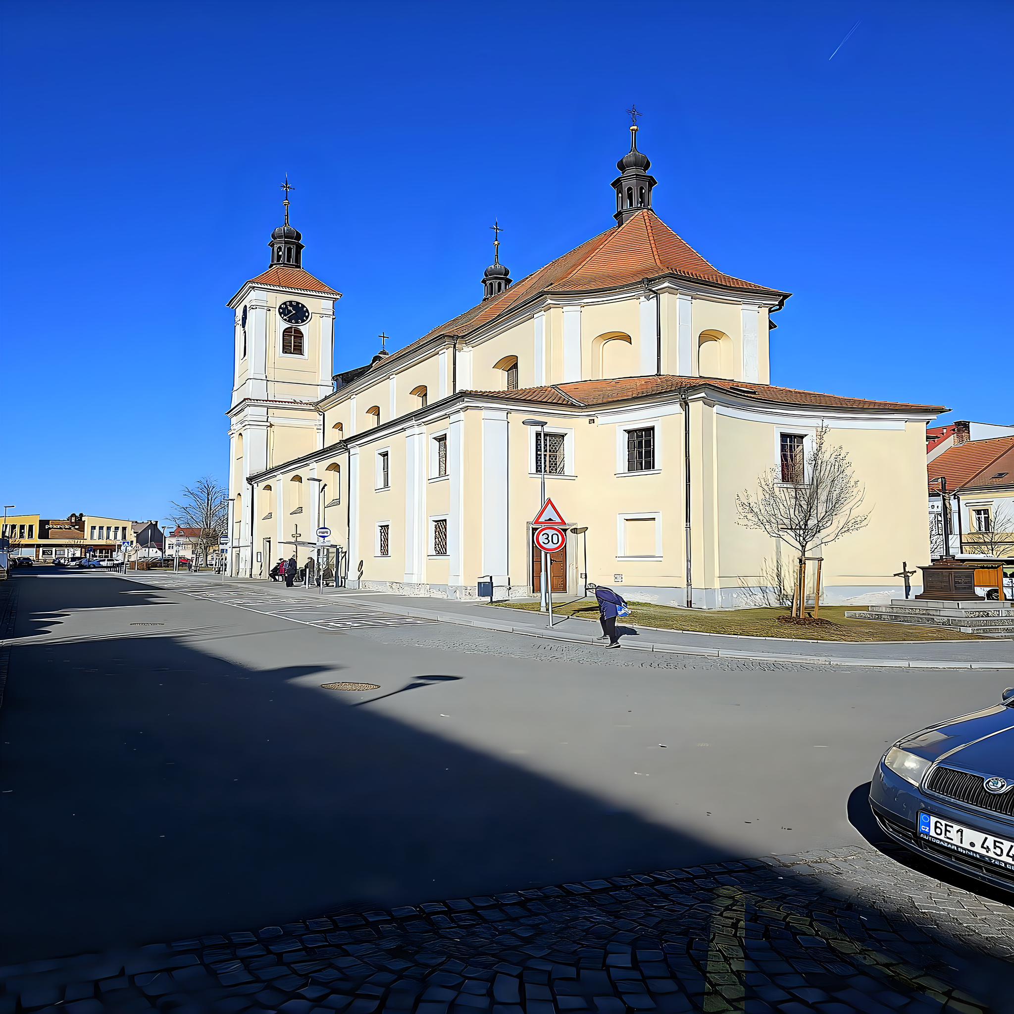 
<span>Kostel Nejsvětější Trojice (Chrást)</span>
