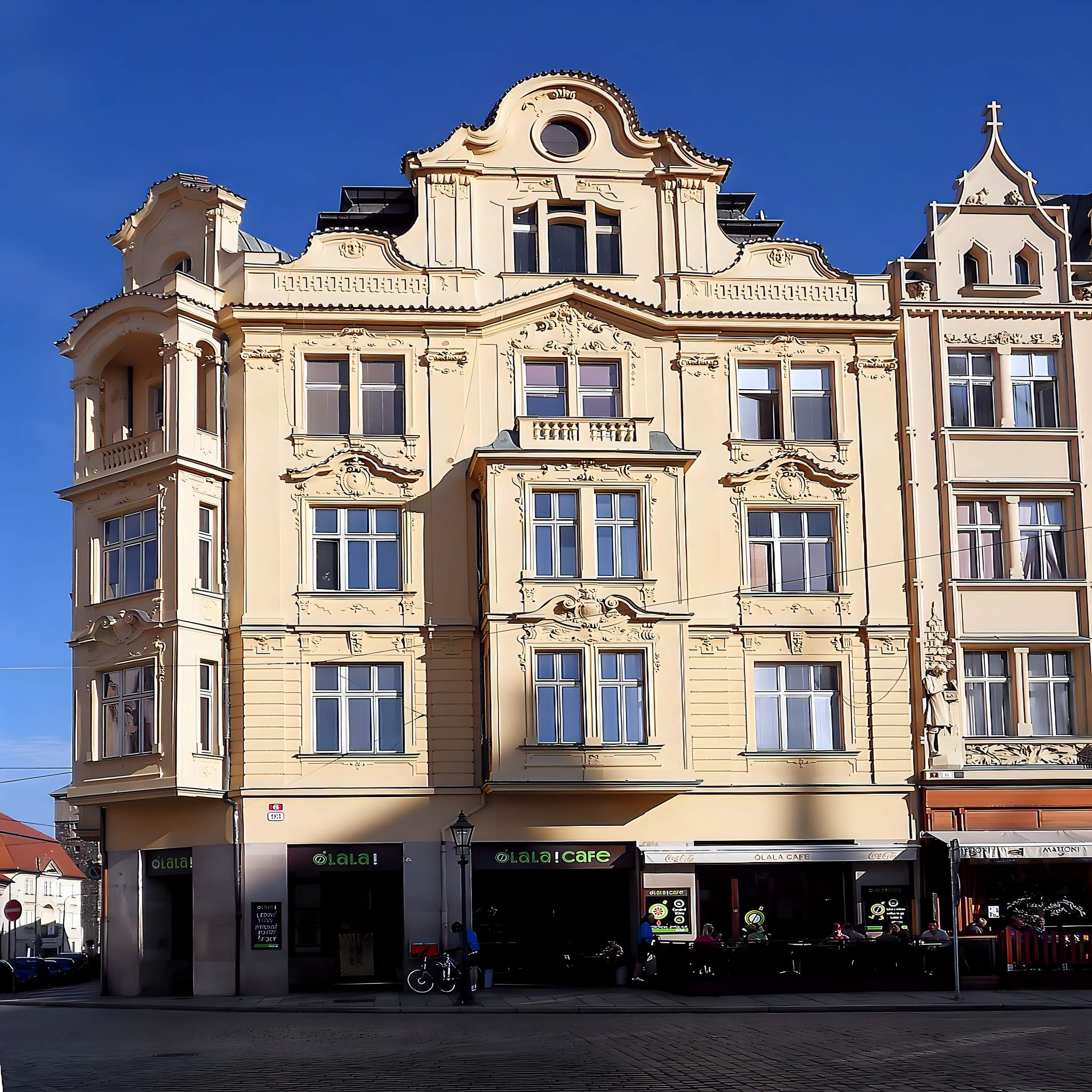 
<span>náměstí Republiky 6</span>
