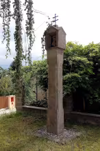 Boží muka ve Velešíně u křižovatky