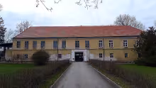 Zámek Miroslavské Knínice