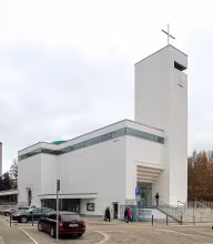 Kostel Krista Spasitele a komunitní centrum Praha-Barrandov