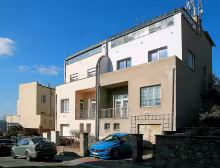 Rodinný dvojdům Kameníčkova 26 a 24