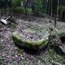 Balvan s mísou
