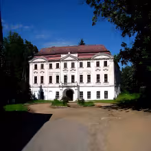 zámek Zvíkovec