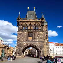 Staroměstská mostecká věž