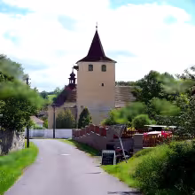 Kostel Nejsvětější Trojice (Jesenice)