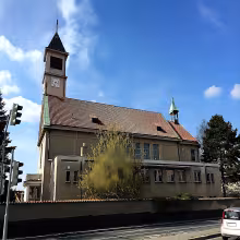 Kostel Panny Marie Královny míru