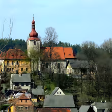 Kostel Všech svatých se zříceninou kostela svaté Markéty