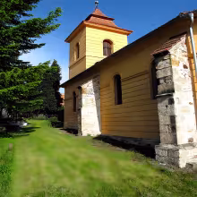Kostel svatého Matouše (Prackovice nad Labem)
