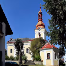 Kostel svatého Petra a Pavla (Milovice u Hořic)