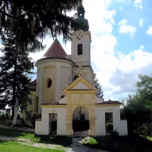 kostel svatých Petra a Pavla (Hrádek)