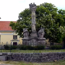 morový sloup se sousoším Nejsvětější Trojice
