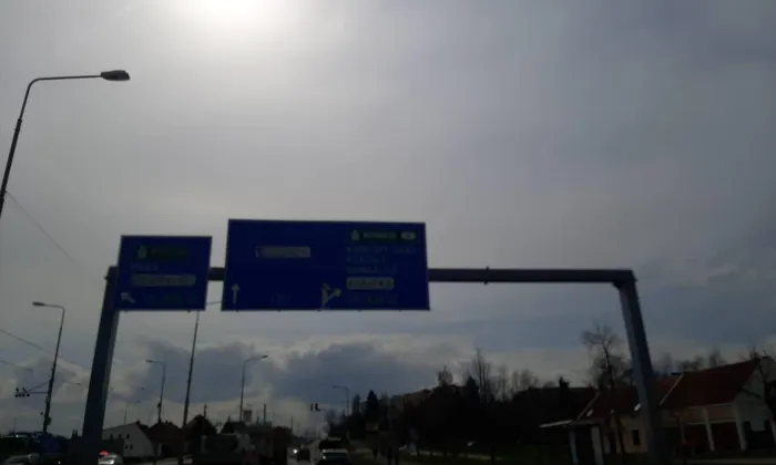 Boží muka na návsi