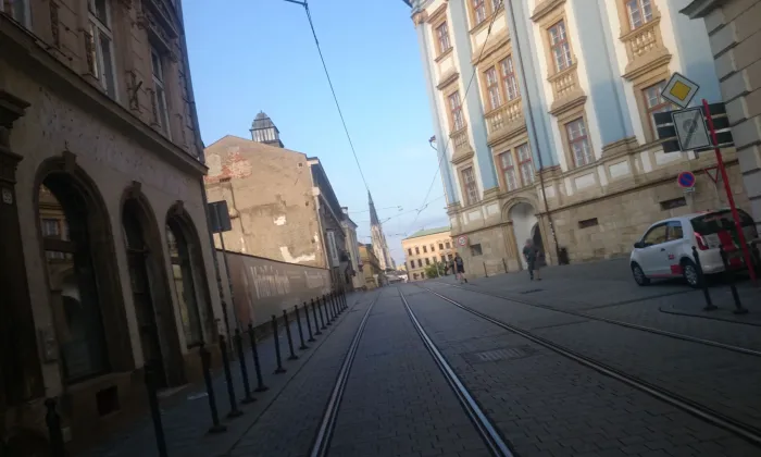 Denisova 33