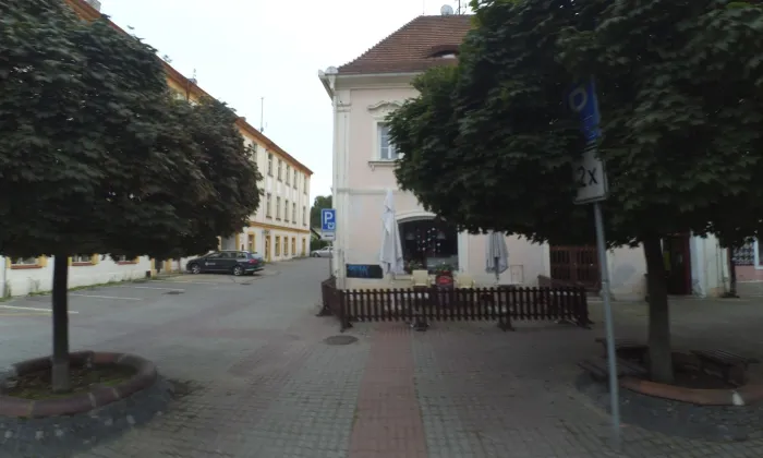 Dlouhá 24