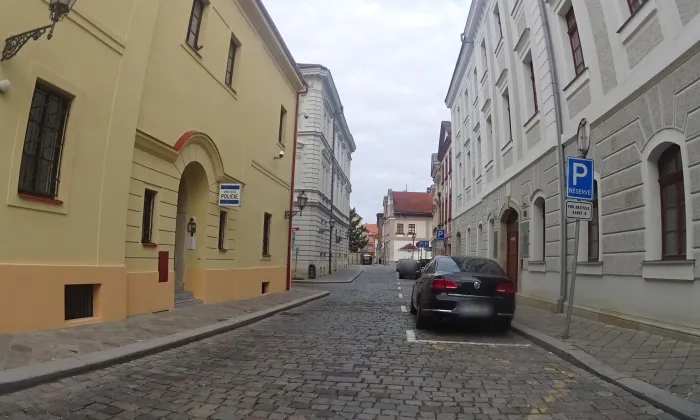 Dlouhá 27