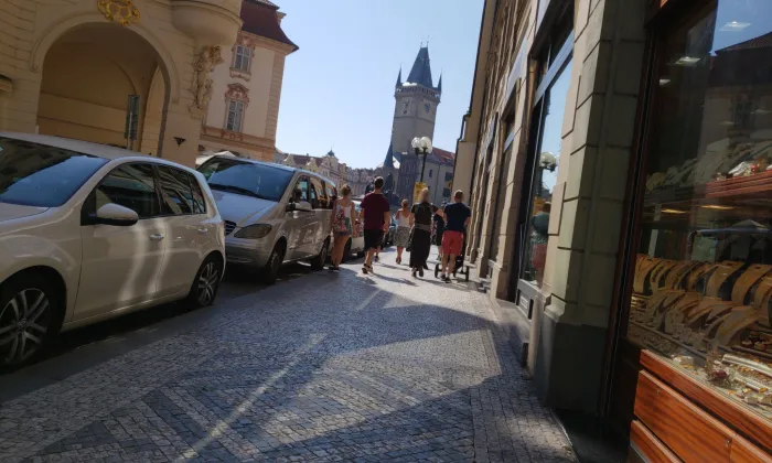 Dušní 1