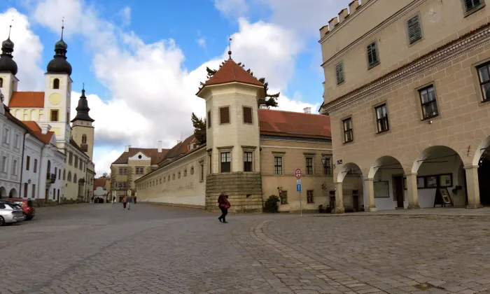 Dvojdům čp. 68 a 69