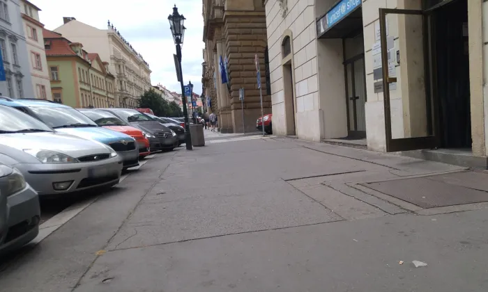 Palác Hrobčických