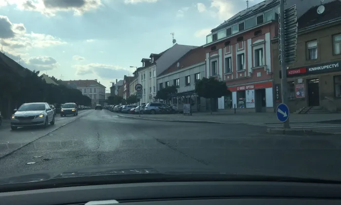 Velvarská brána