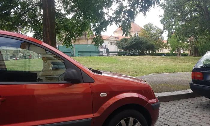 Klášter bosých karmelitánek