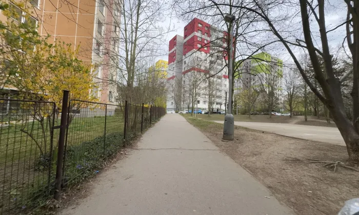 Kostel Krista Spasitele a komunitní centrum Praha-Barrandov