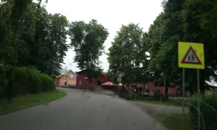 Kostel Nanebevzetí Panny Marie (Okna)