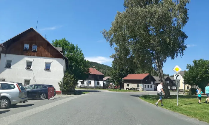 Kostel Nejsvětější Trojice (Srní)
