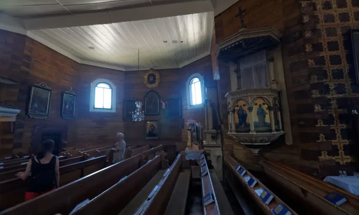 Kostel Panny Marie Sněžné (Velké Karlovice)