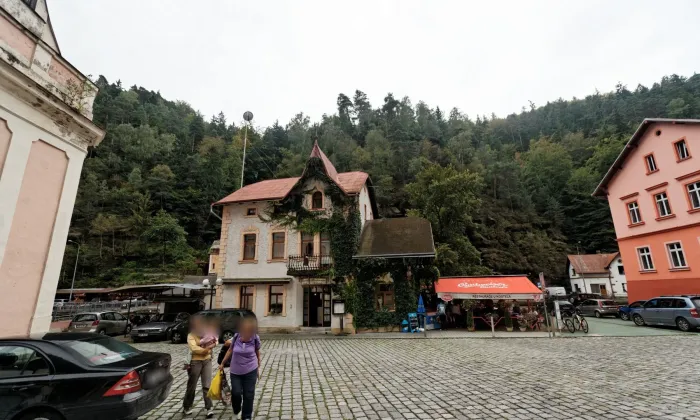 Kostel svatého Jana Nepomuckého (Hřensko)