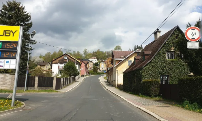 Kostel svatého Ondřeje (Luby)