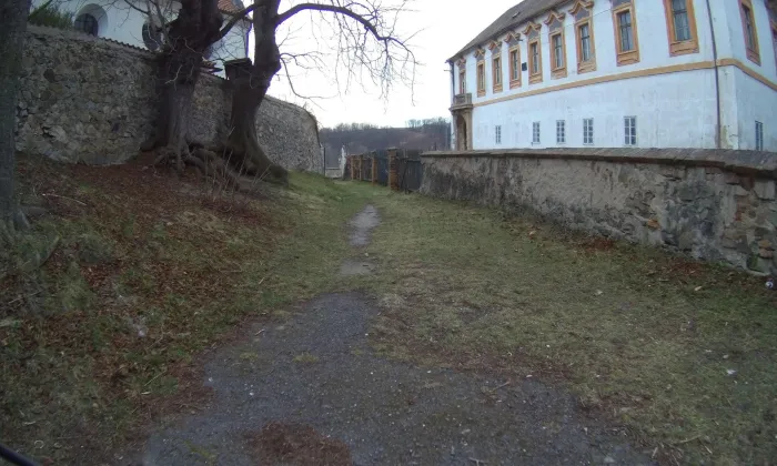 Kostel svatého Petra a Pavla (Chvatěruby)