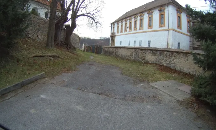 Kostel svatého Petra a Pavla (Chvatěruby)