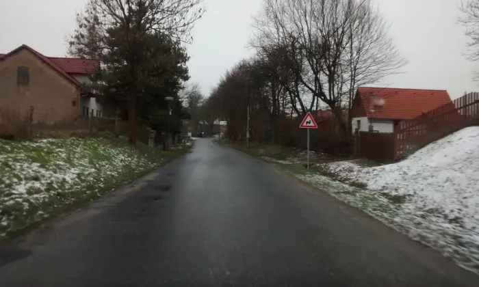 hřbitovní kaple svatého Kříže v Rožďalovicích