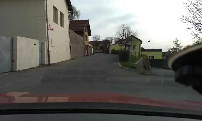 kaple se zvoničkou a zvonem