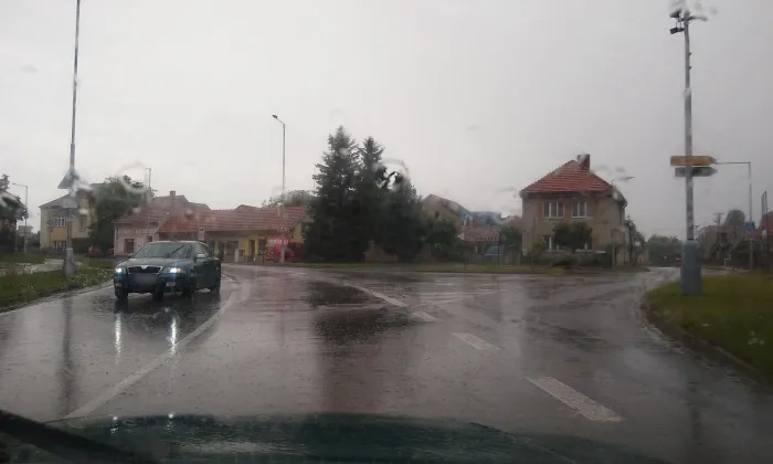 kostel svatých Petra a Pavla (Rohovládova Bělá)