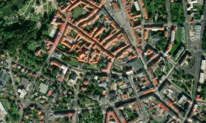 Březinova 13 – letecký pohled