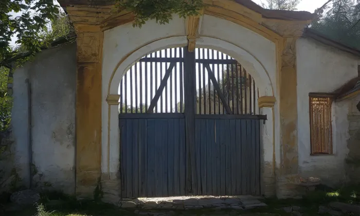 Brána usedlosti čp. 13 – historical