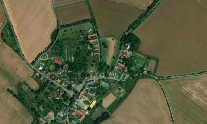 Brána usedlosti čp. 2 – letecký pohled
