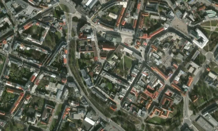 Dvojdům Popská 8, Almužnická 2 – letecký pohled