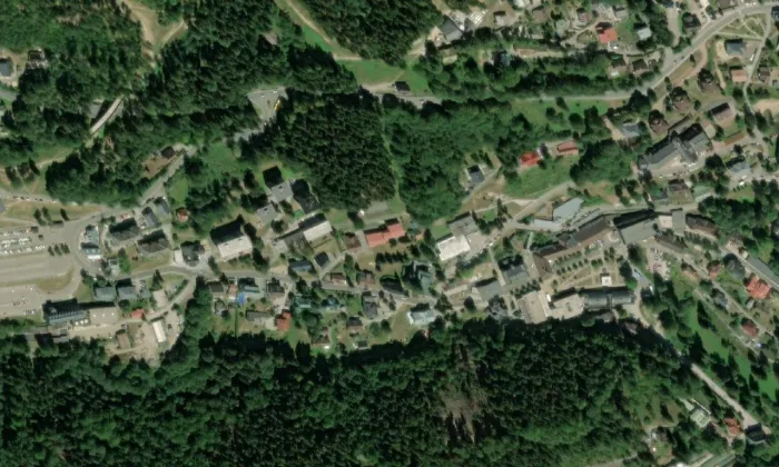 evangelický kostel v Janských Lázních – letecký pohled