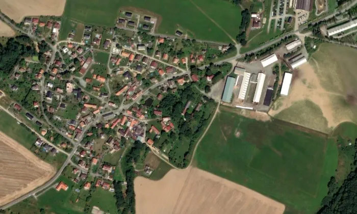 evangelický kostel v Soběhrdech – letecký pohled