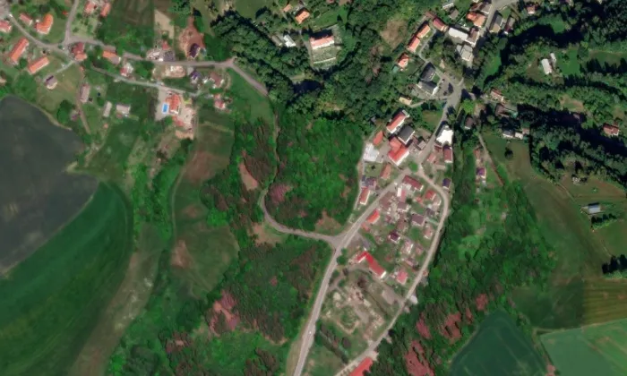 hrad Skuhrov – letecký pohled